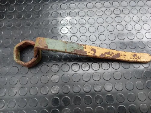 Llave Tuercas Hierro Antigua Para Adorno - 3