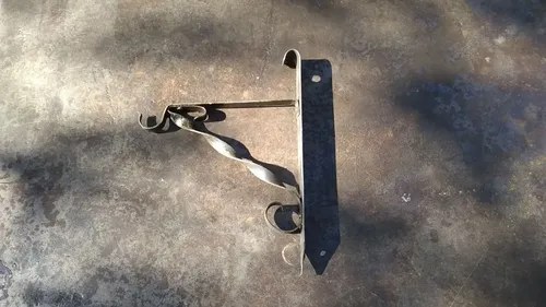 Cuelga Maceta O Farol De Hierro Remachado Antiguo