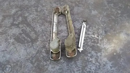 2 Manijas Abre Puerta Ext. Ford Taunus 74 / 80 P / Repuestos Plateado - 3