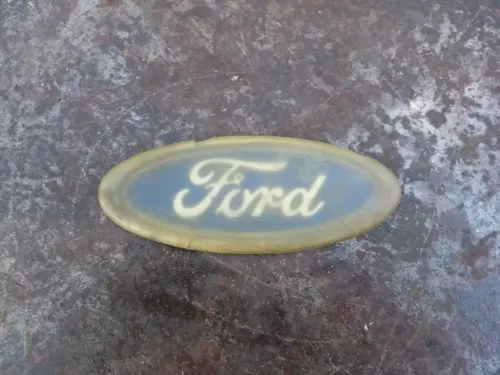 Insignia Ford Parrilla Falcon / Taunus - 2