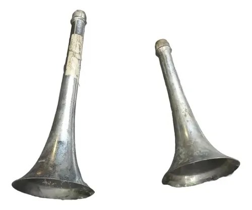 2 Cornetas De Bocina De Camión (con Detalles)