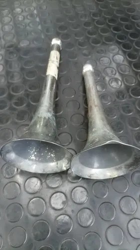 2 Cornetas De Bocina De Camión (con Detalles) - 3