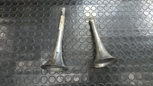 2 Cornetas De Bocina De Camión (con Detalles) - 8