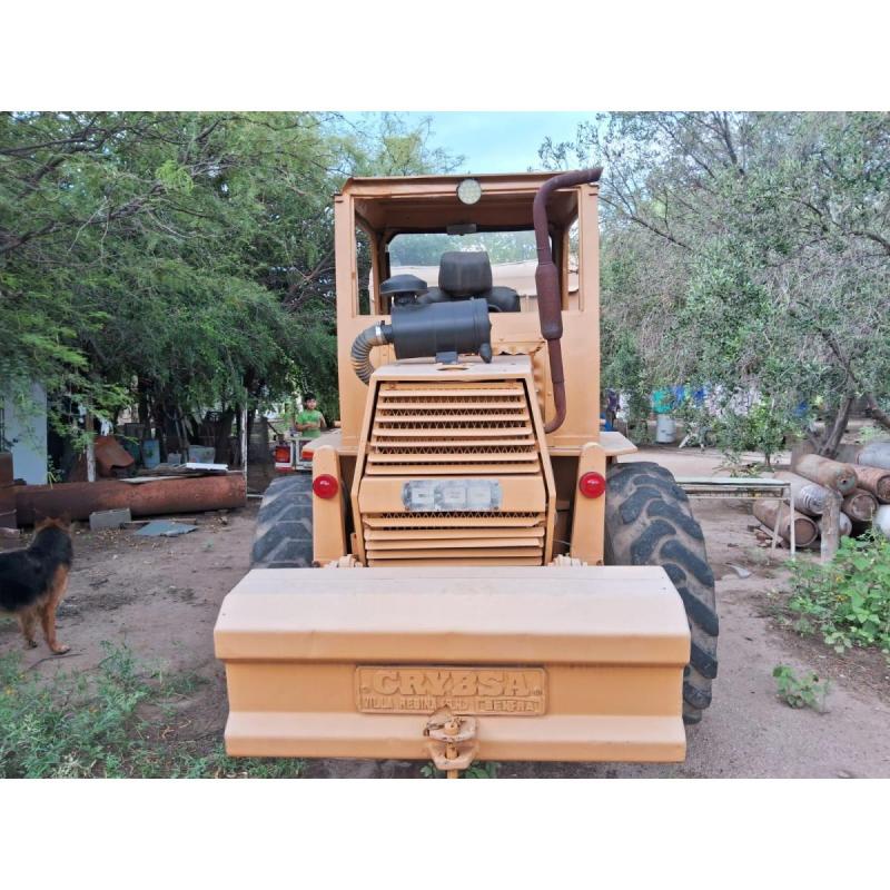 Cargadora Cribsa c 80 4x4 cordoba a revisar y probar dueño directo financio
