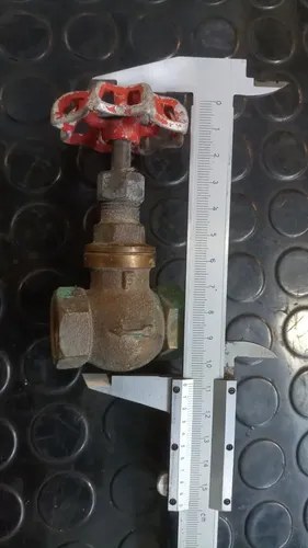 Llave De Paso Para Agua De Bronce 1/2 Pulgada - 6
