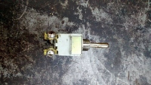 Interruptor Bipolar Palanca 10 Amp. Vefben - 10