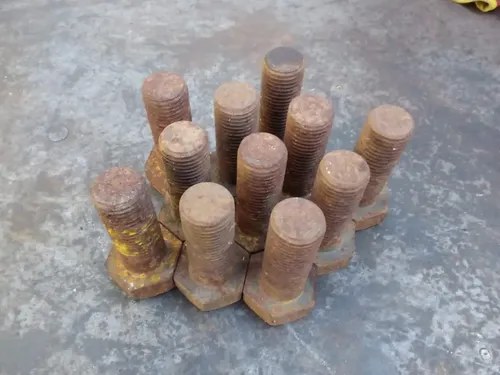 Bulon 1.1/4 X4 Cabeza Hexagonal Sin Tuerca - 2