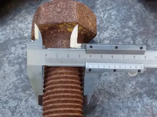 Bulon 1.1/4 X4 Cabeza Hexagonal Sin Tuerca - 4
