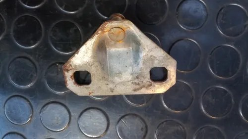 Reten De Cierre Portón / Baúl Fiat 147 - 8