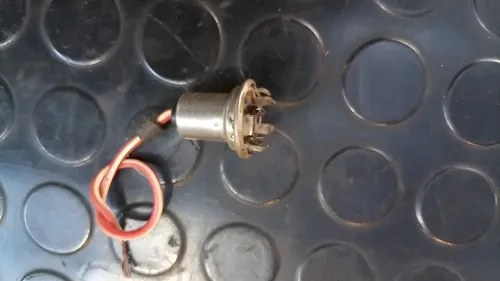 Portalámpara Para Auto Clásico 60 / 70 Plateado