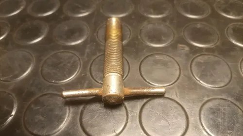 Tornillo Mariposa Regulador Purgador O Similar - 2