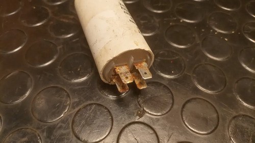 Capacitor Aire Acondicionado 10 Uf / Microfaradios 400v / Va - 3