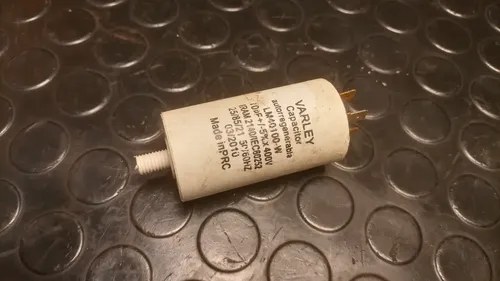 Capacitor Aire Acondicionado 10 Uf / Microfaradios 400v / Va - 5