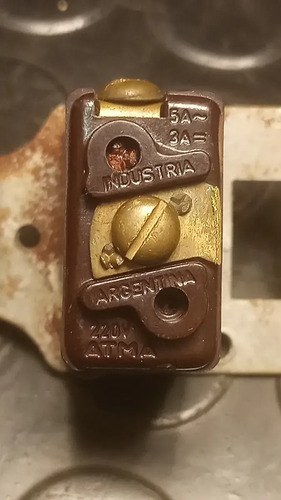 Una Tecla De Encender Y Apagar La Luz Atma Con Bastidor 220v - 3