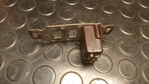 Una Tecla De Encender Y Apagar La Luz Atma Con Bastidor 220v - 5