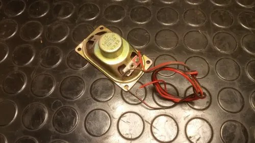 Parlante 3w 8 Ohms, Usado, En Buen Estado Dorado - 7