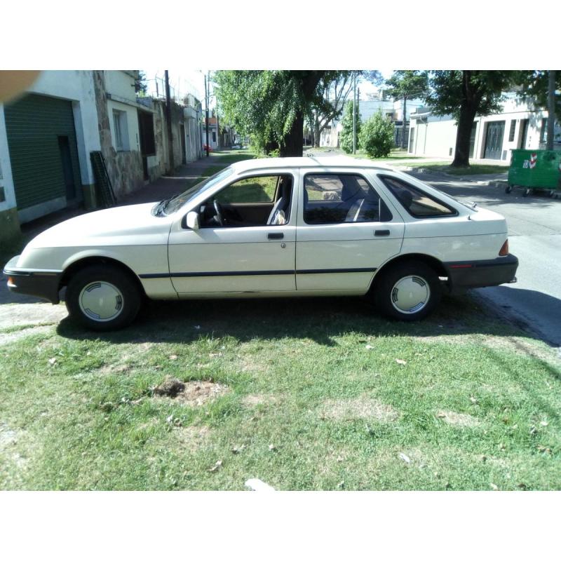 Vdo: Ford Sierra ,motor 1,6 impecable