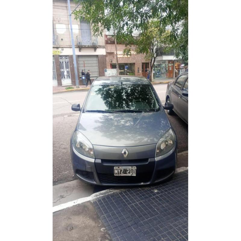 Sandero AÑo- 2013 Con Gnc Cordoba