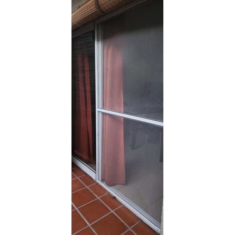 Puerta de aluminio