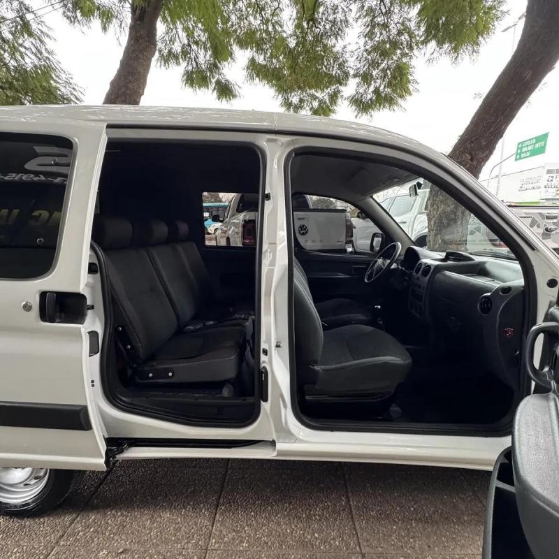Citroën Berlingo 2024 Citroen Berlingo 1.6 Hdi Furgon Mixto Homologado