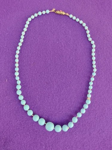 Antiguo Collar Opalina Celeste Consultar Stock