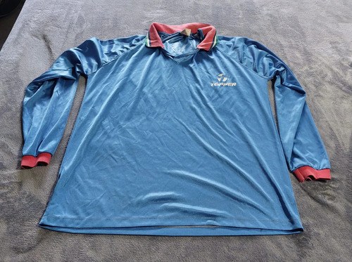 Camiseta Vieja, Topper, Manga Larga. Consultar Stock. Azul No Talle Por Medidas 55 Cm X 68 Cm.