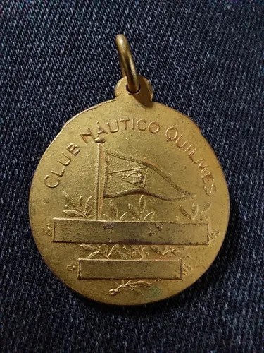 Medalla Dije Club Náutico Quilmes Vieja Consultar Stock Dorado - 4