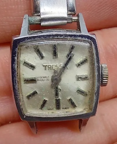 Reloj Pulsera Tressa Dama Cuerda Consultar Stock Plateado Gris