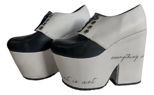 Zapatos Sofía Sarkany Blancos Negros Consultar Stock Negro Único