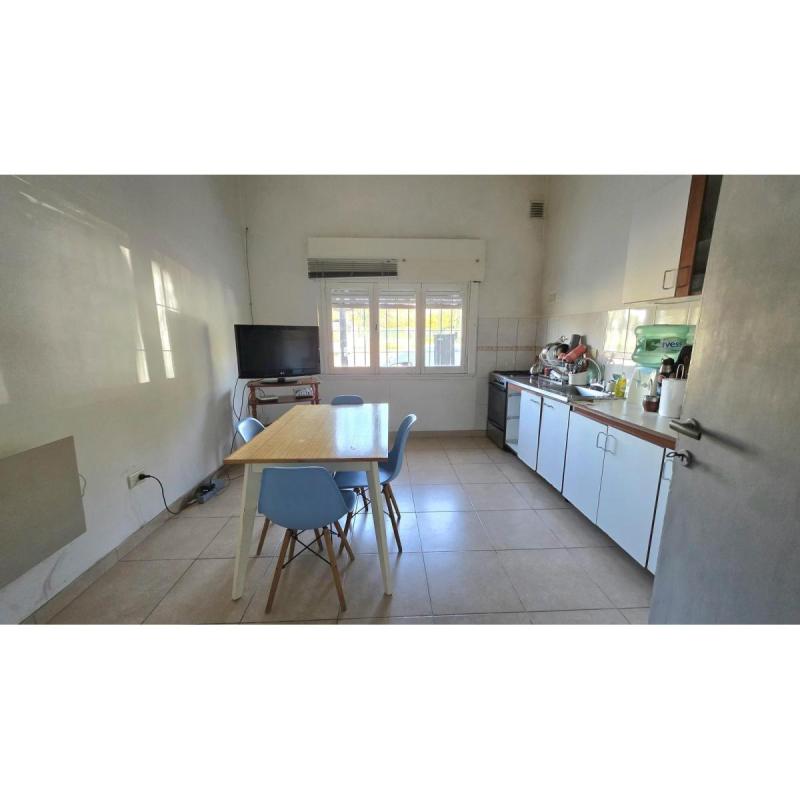 Lacarra 1180: PH 3amb. + patio techado, al frente, sin expensas. - 9