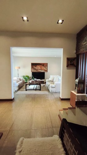 Casa S/lote - 4