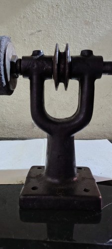 Muñeco Soporte Con Bujes Y Eje Con Punta Conica Para Pulir