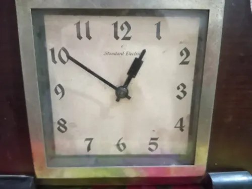 Reloj De Mesa Cuadrado Standard Electric Madera Vidrio Marrón Oscuro - 2