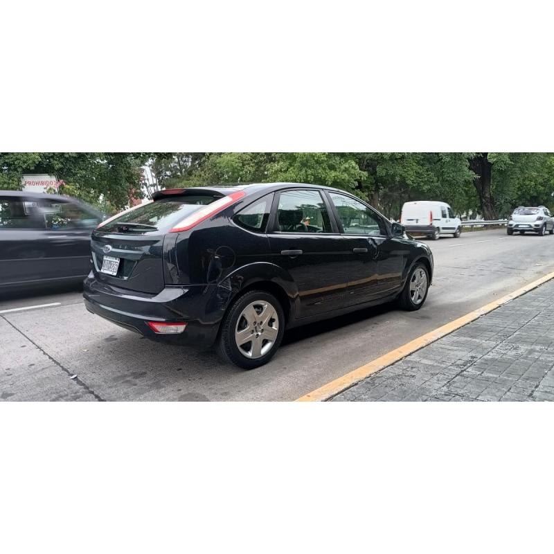 Ford focus 1.6 style 2012 - 17