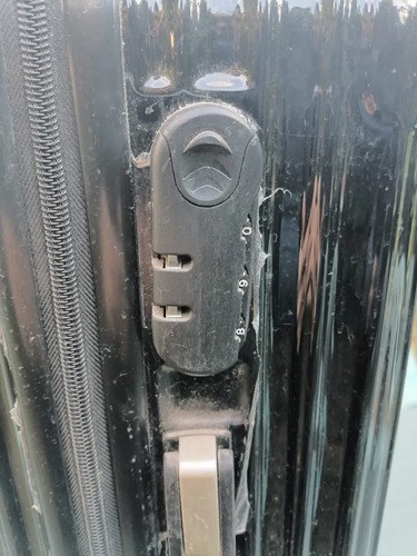 Valija Para Viaje Mediana Con Zipperlock De 4 Ruedas Negro Rayas - 6