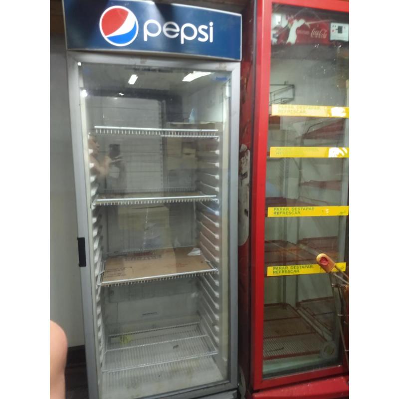 Heladera exhibidora