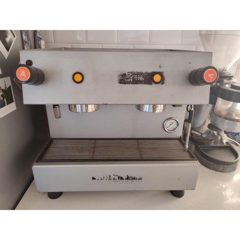 Cafetera Profesional Criollo Plus 2 Boquillas - 7