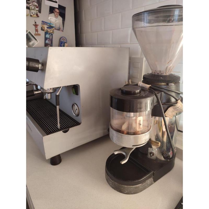 Cafetera Profesional Criollo Plus 2 Boquillas - 12