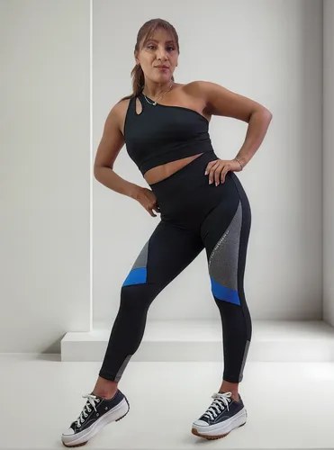 Calza Capri Pescadora Jp Sport Para Mujer Calce Ideal Negro Con Azul Francia S
