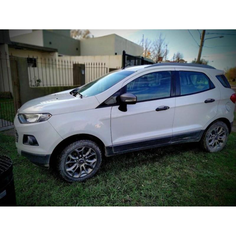 Ford EcoSport FreeStyle 2015 – Único dueño, papeles al día, lista para viajar - 4