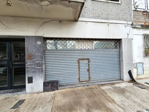 Venta De Local De 44m2 En Pompeya. Financiación Disponible.