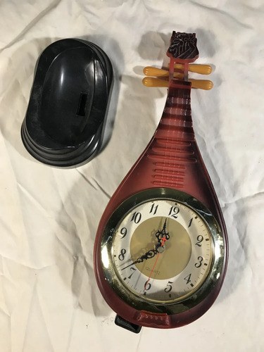 Reloj De Mesa Decorativo Mandolina A Pila, Funcionando Negro Y Bordó