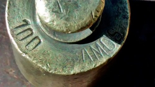 Pesa Antigua De Bronce De 100 Gramos