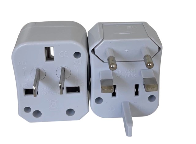 ADAPTADOR INTERNACIONAL UNIVERSAL * - 2