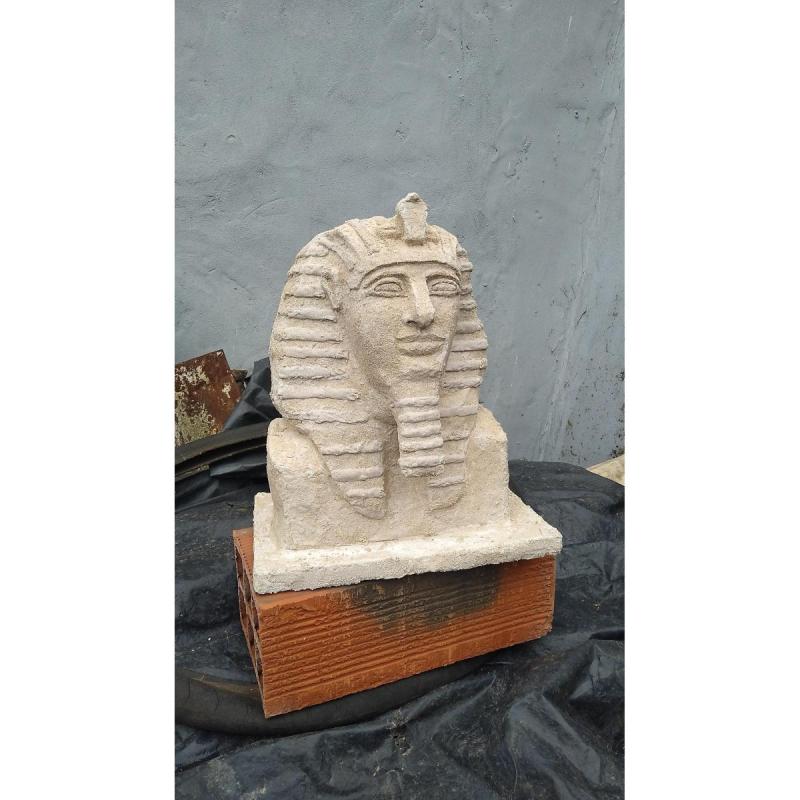 Busto de Ramsés 2 de papel maché