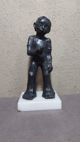 Escultura Niño Bronce Firmado. Grezzi Consultar Stock Negro