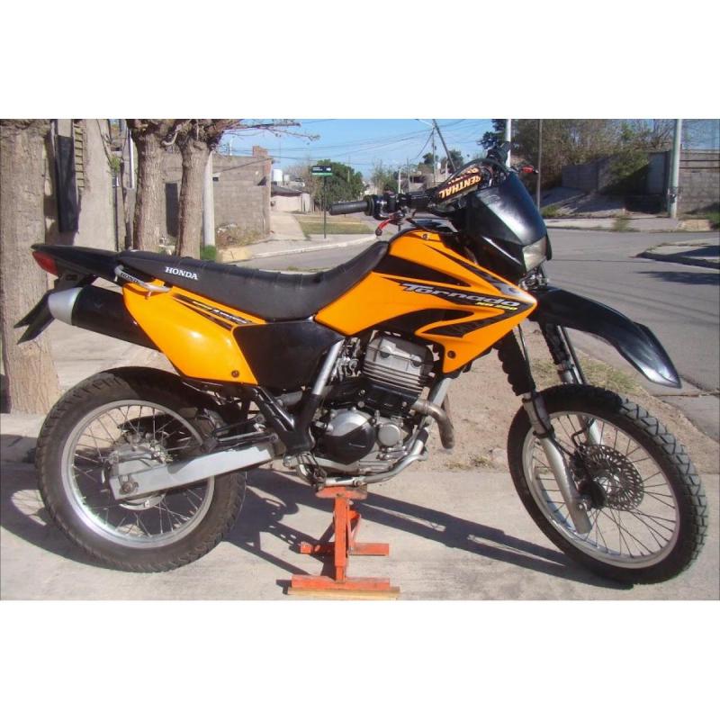 Honda Tornado 2010 cuadro gris 2010 edicion limitada