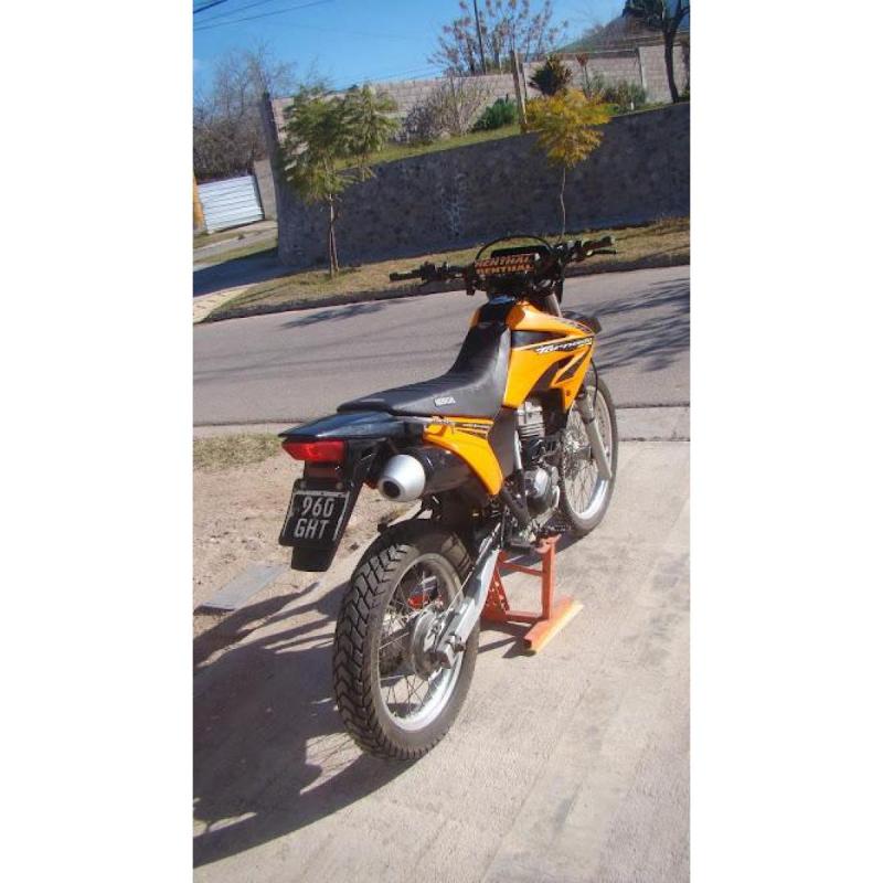 Honda Tornado 2010 cuadro gris 2010 edicion limitada - 3