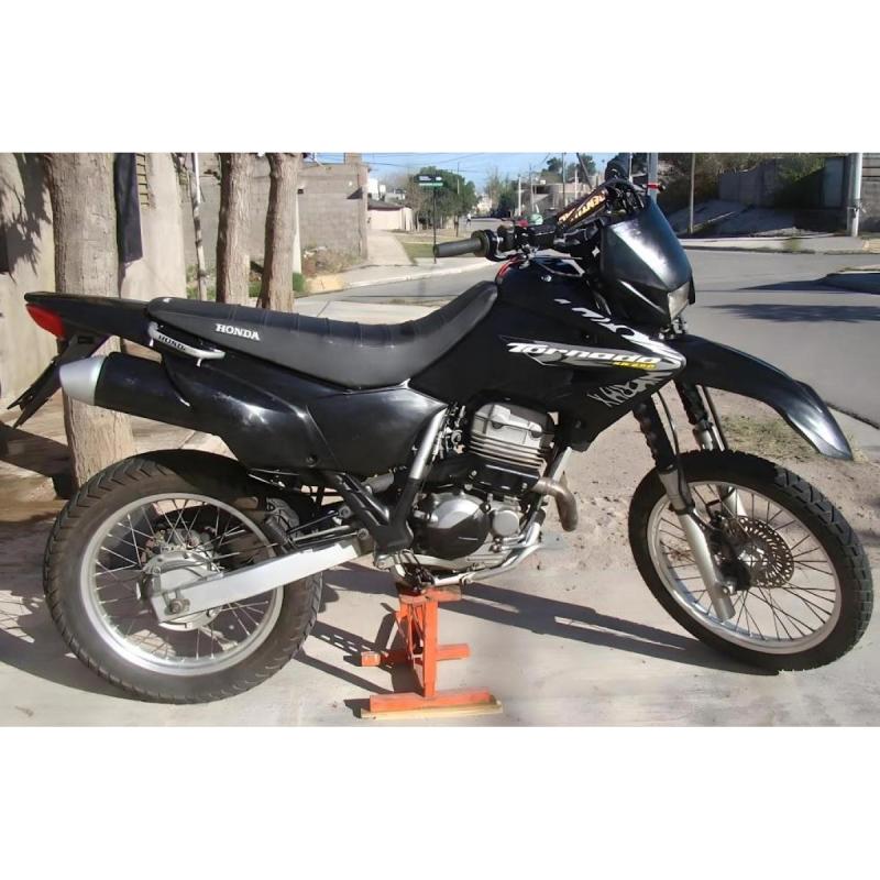 Honda Tornado 2010 cuadro gris 2010 edicion limitada - 4