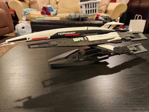 Nave Mass Effects Ssv Normandy Sr1 3d - 2